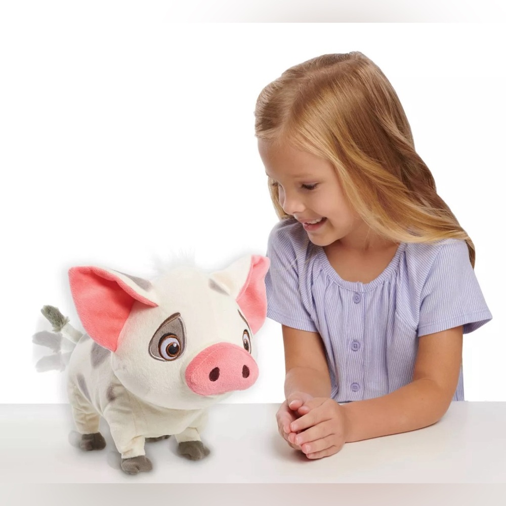 Disney Moana Walk & Snort Pig